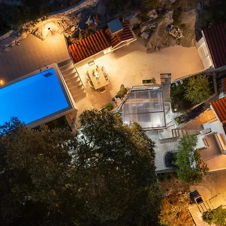 Sandra - Private Pool * Pisak