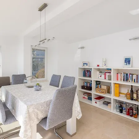 Sandra - Private Pool * Pisak