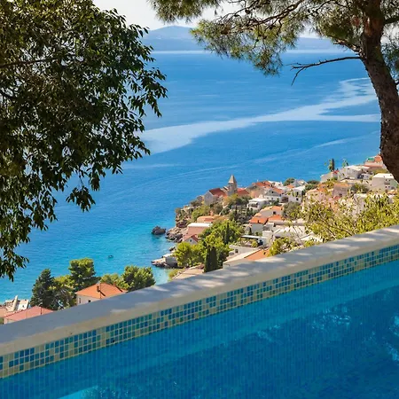 Sandra - Private Pool