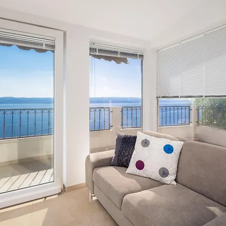 Sandra - Private Pool Pisak