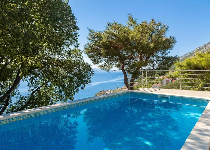 Sandra - Private Pool Pisak