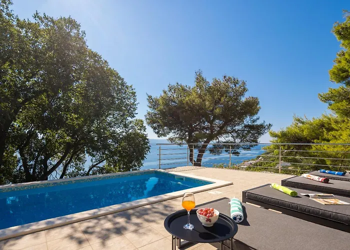 Sandra - Private Pool Vila