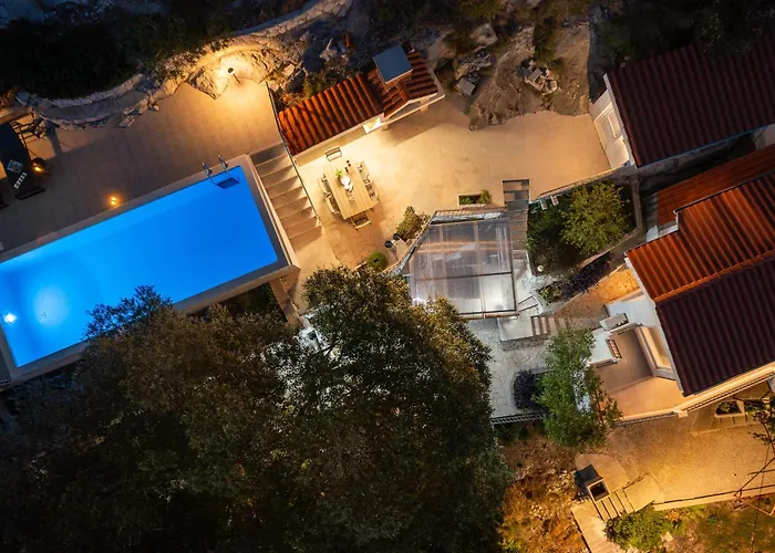 Sandra - Private Pool * Pisak