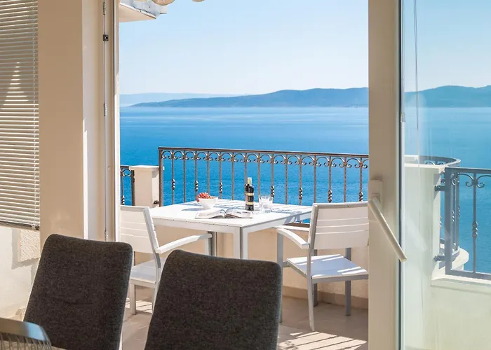 Sandra - Private Pool Pisak