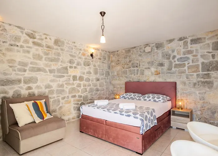 Sandra - Private Pool Vila *