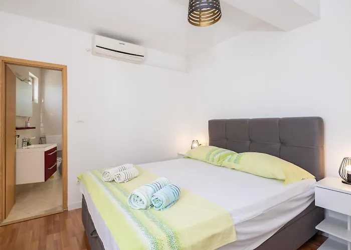 Sandra - Private Pool Vila *